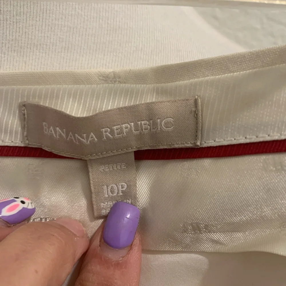 Banana Republic these banana